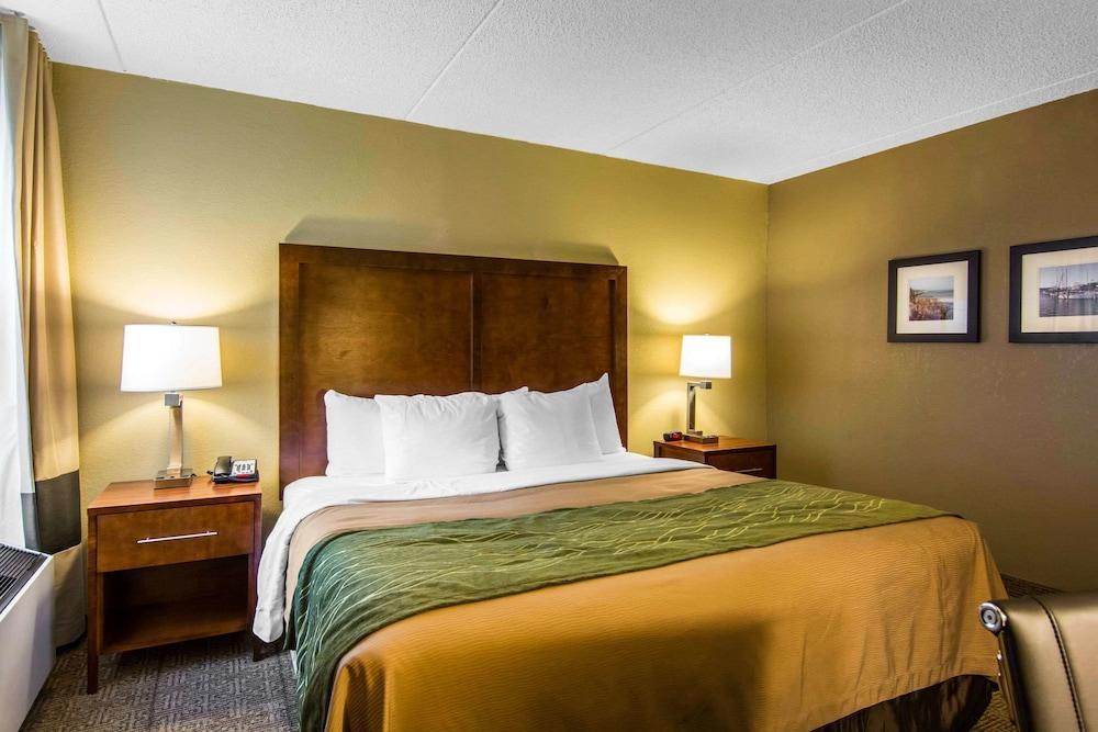 Red Roof Inn & Suites Newport News Exterior foto